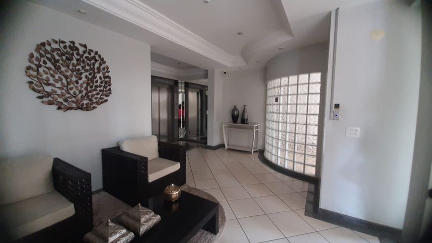 Apartamento, 3Q, 1S, setor Bueno, Goiânia (GO) Apartamento com 3 Quarto(s) e 2 banheiro(s) à Venda,