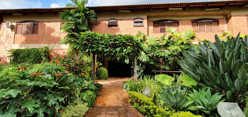 Fazenda/Sítio/Chácara para venda com 9730 metros quadrados com 6 quartos