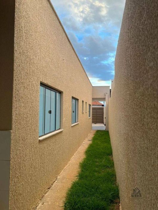 Casa com 3 dormitórios à venda, 132 m² por R$ 490.000,00 - Setor das Esmeraldas - Goiânia/GO
