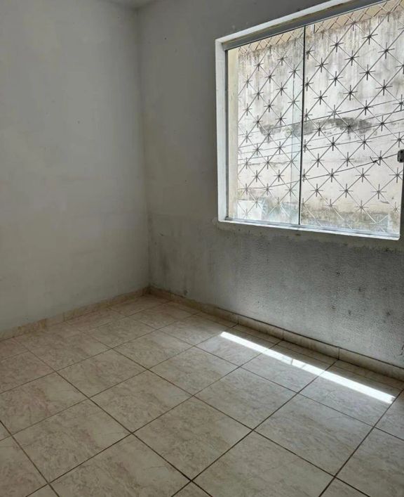 Sobrado Setor Sul - Excelente para investimento! Casa de Rua com 8 Quarto(s) e 3 banheiro(s) à Venda
