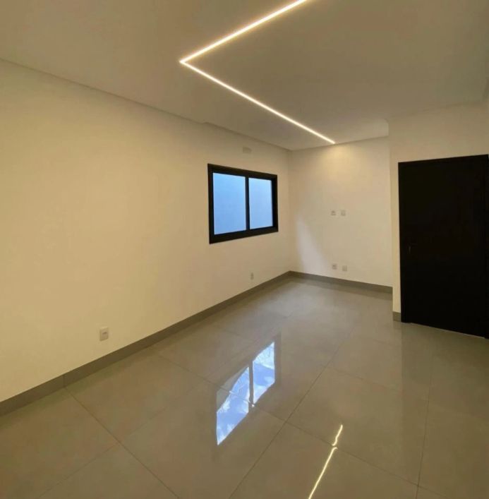 Linda casa à venda no Jardim Presidente.