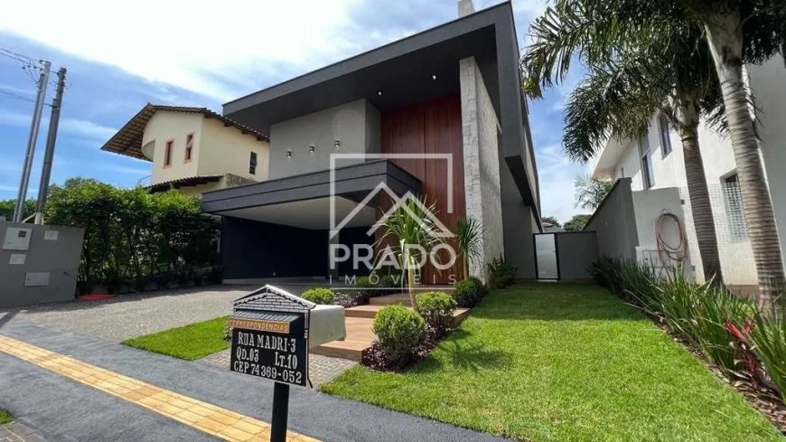 Sobrado à venda com 4 quartos, Jardins Madri, Goiânia, Goiás