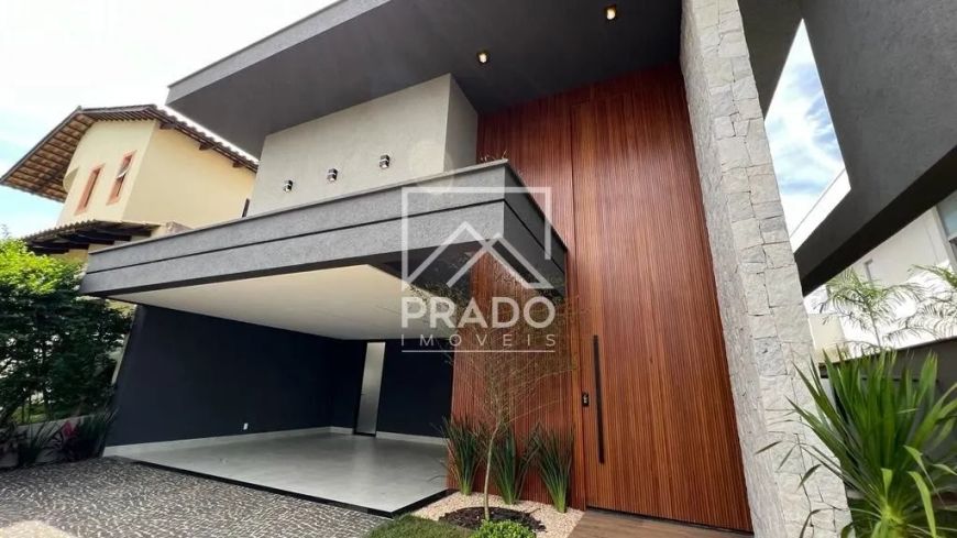 Sobrado à venda com 4 quartos, Jardins Madri, Goiânia, Goiás