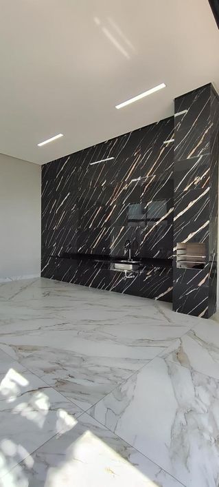 Casa de condomínio térrea para venda com 200 metros quadrados com 3 quartos