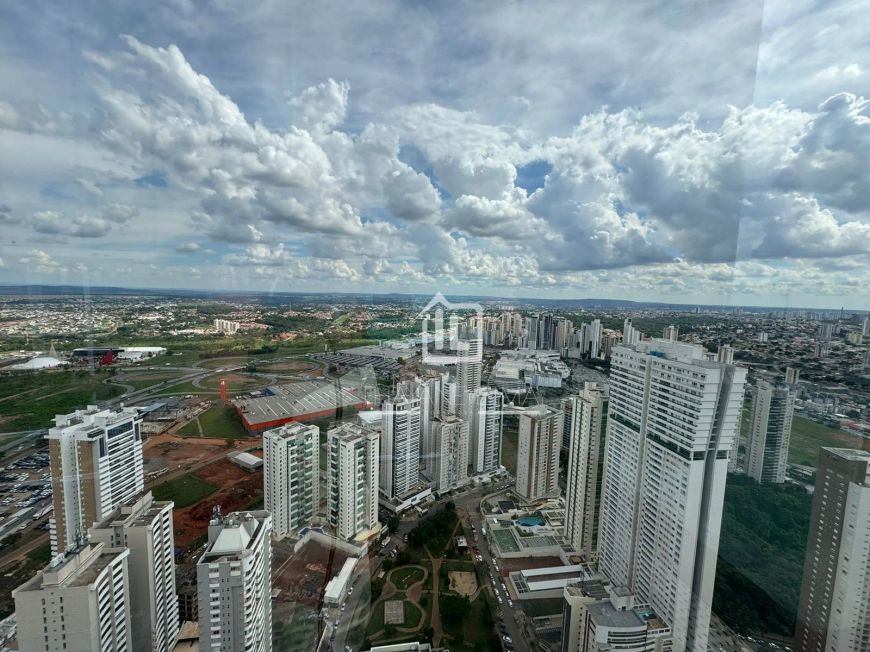 Imóvel para venda possui 227 metros quadrados com 4 quartos em Jardim Goiás - Goiânia - GO