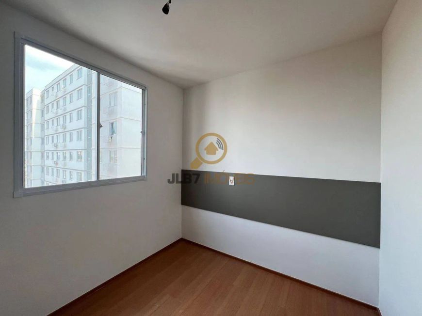 Apartamento na Avenida Milão, com Armários na Vila Luciana - Goiânia