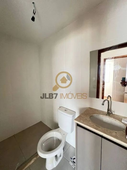 Apartamento na Avenida Milão, com Armários na Vila Luciana - Goiânia