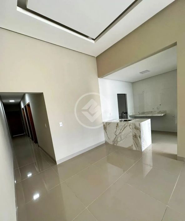 Casa no Jardim Itaipú em Goiânia com 3 quartos sendo 1 suíte. codigo: 30812