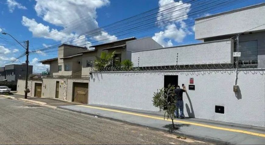 SOBRADO RESIDENCIAL MOINHO DOS VENTOS Sobrado com 3 Quarto(s) e 3 banheiro(s) à Venda, 130 por R$ 59