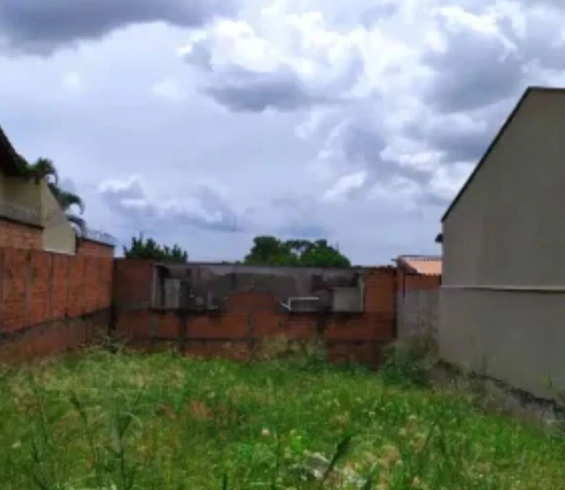 Lote plano com 300m2 - Setor Três Marias I - Goiânia - GO