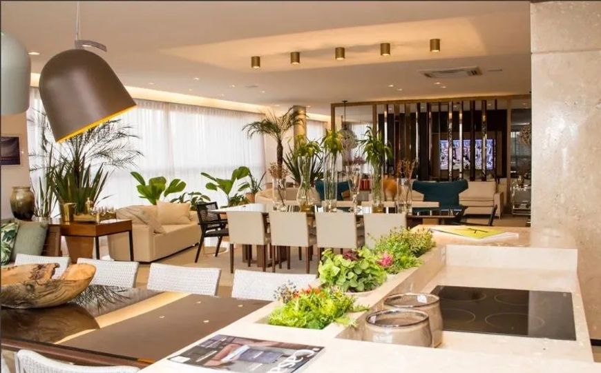 Apartamento de Alto Padrão, um por andar, Mobiliado,482,76 m², 5 suítes plenas, lazer completo, exce