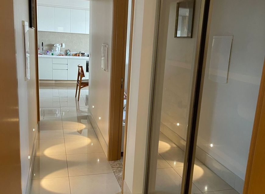 Apartamento com 3 suítes, 95 m2, semi mobiliado, andar alto, prox ao Goiânia Shopping