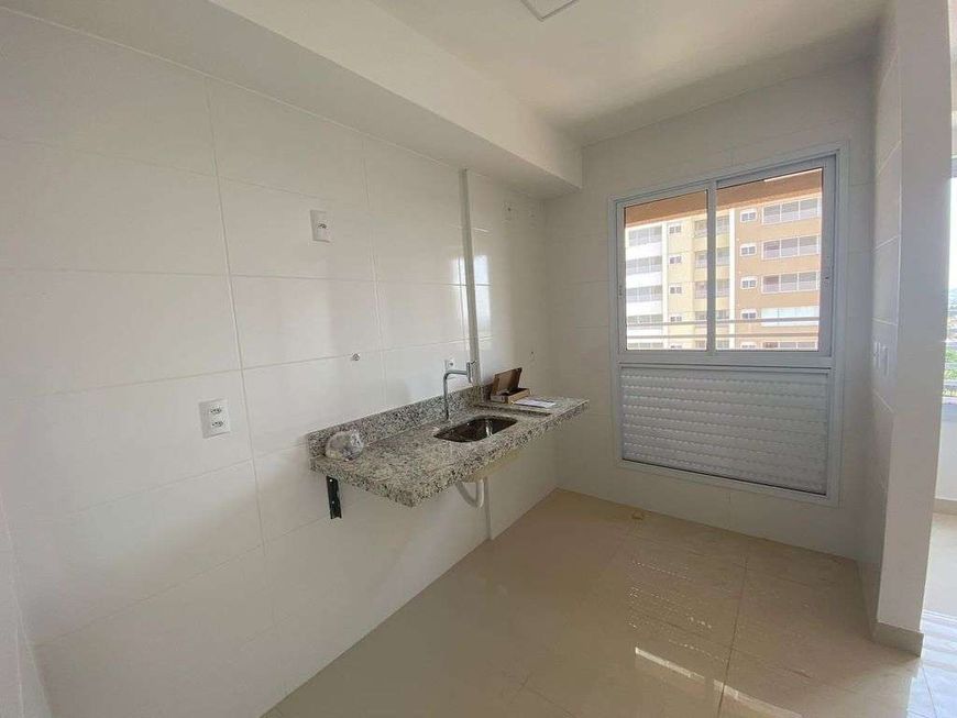 Apartamento à venda com 3 quartos sendo 1 suíte no Jardim Europa de 77m²