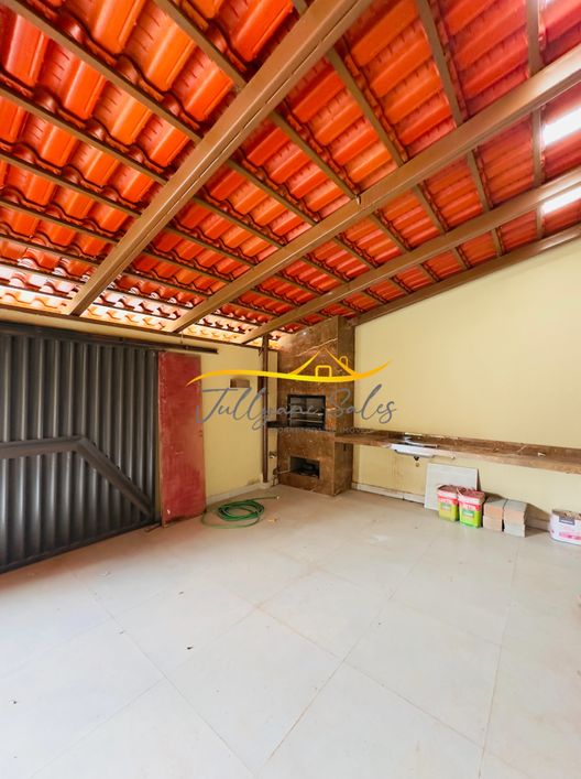 Casa para venda reformada 2 quartos, 1 suite, com churrasqueira a carvão no Setor Solange Parque