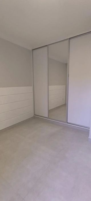 Apartamento Pque Oeste Apartamento com 3 Quarto(s) e 2 banheiro(s) à Venda, 74 por R$ 315.000 no set
