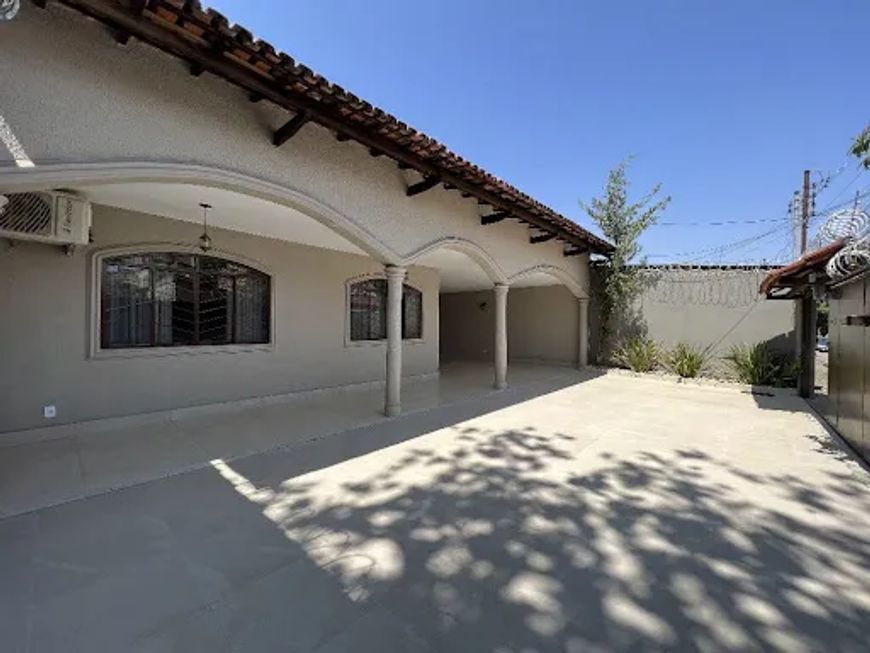 Casa com 3 dormitórios à venda, 220 m² por R$ 998.000,00 - Setor Pedro Ludovico - Goiânia/GO