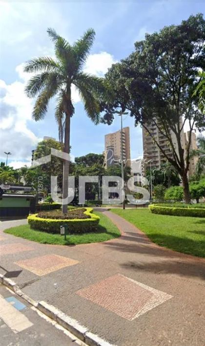 Apartamento impecável em frente à praça da T-25