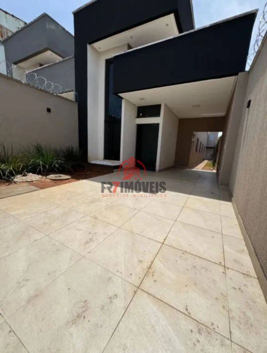 OPORTUNIDADE - CASA 3Q COM ÁREA GOURMET - VILA JOÃO VAZ - GOIÂNIA - GO