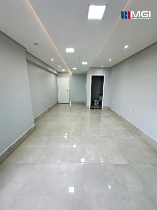 Sala comercial no Jardim Amrica.