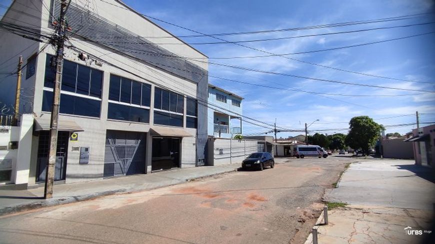 Prédio Comercial]]