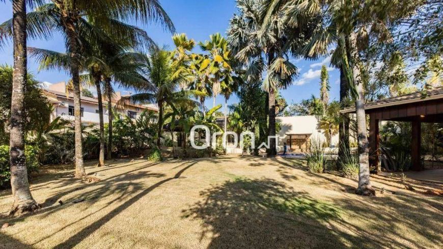 Sobrado com 4 dormitórios à venda, 600 m² por R$ 3.200.000,00 - Elísio Campos - Goiânia/GO