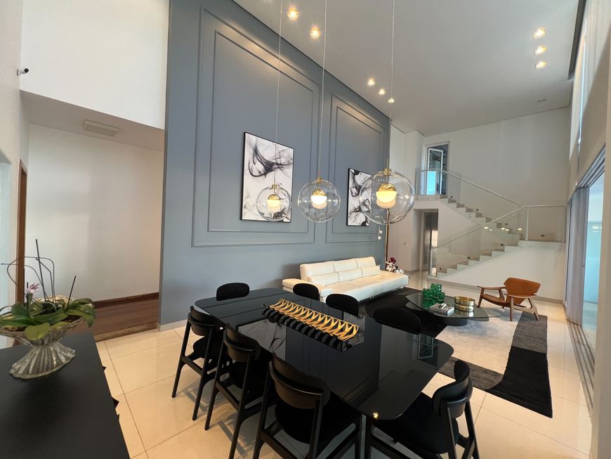 Casa terrea venda com 350 metros quadrados com 4 quartos em Jardim Florença - Goiânia - Goiás