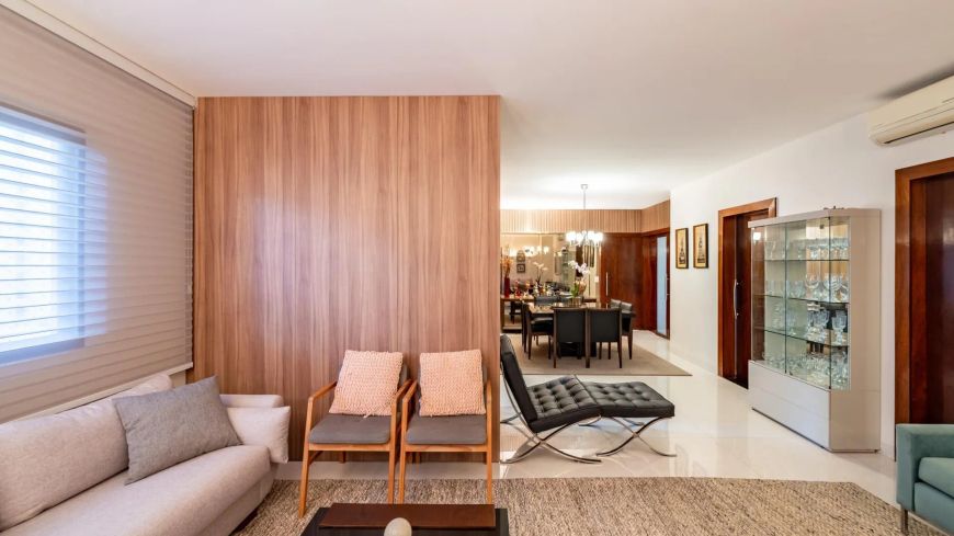 Apartamento com 3 suítes próximo ao Vaca Brava.
