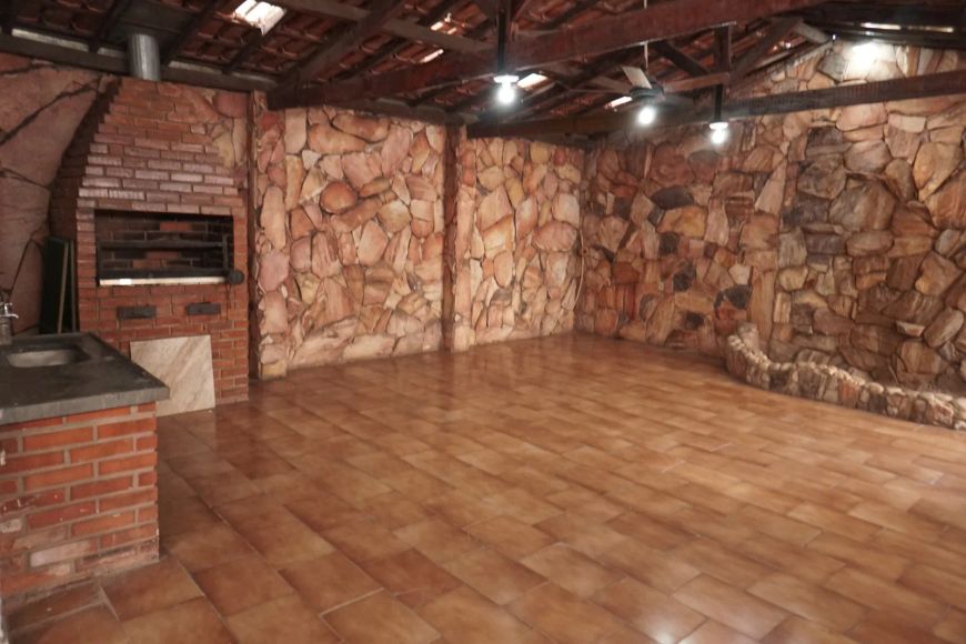 Casa Nova Suíça Casa de Rua com 4 Quarto(s) e 5 banheiro(s) à Venda, 176.45 por R$ 895.000 no setor