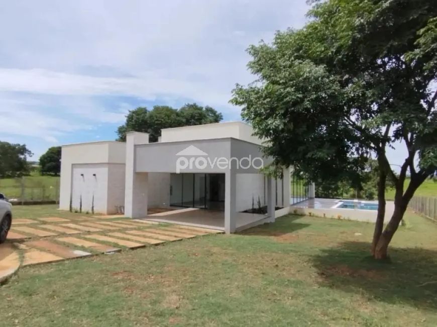 CHÁCARA 03 QUARTOS 01 SUÍTE - CONDOMÍNIO TALISMÃ - GUAPÓ