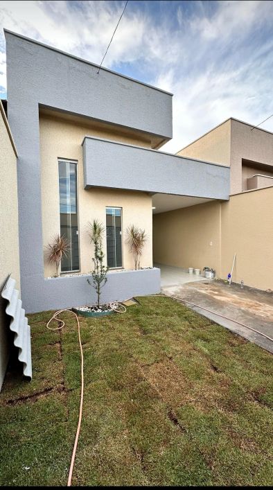 Térrea para venda possui 128 metros quadrados com 3 quartos