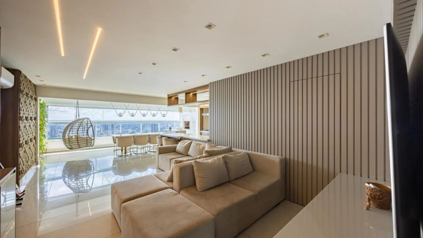 Apartamento mobiliado no Setor Bueno, com 3 suítes.