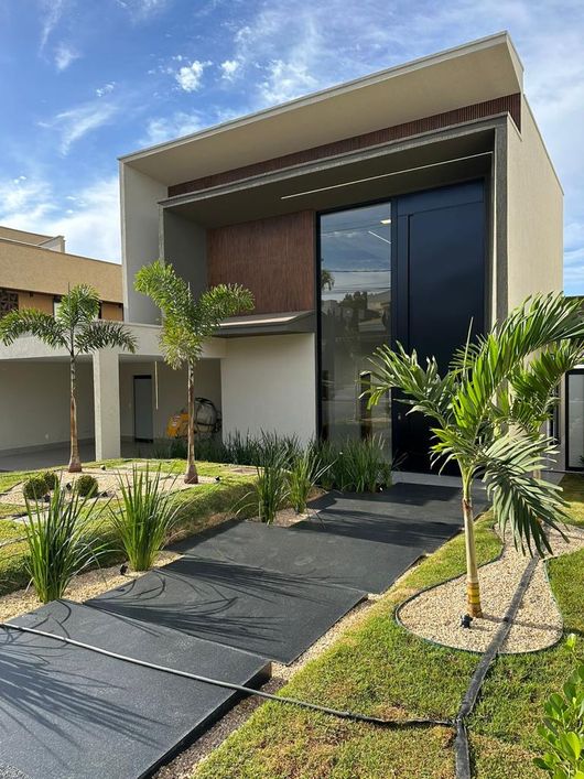 Condomínio do Lago - casa térrea 4 quartos com 229m2- Goiânia -go