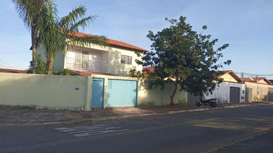 Sobrado à venda, 250 m² por R$ 850.000,00 - Jardim Mariliza - Goiânia/GO