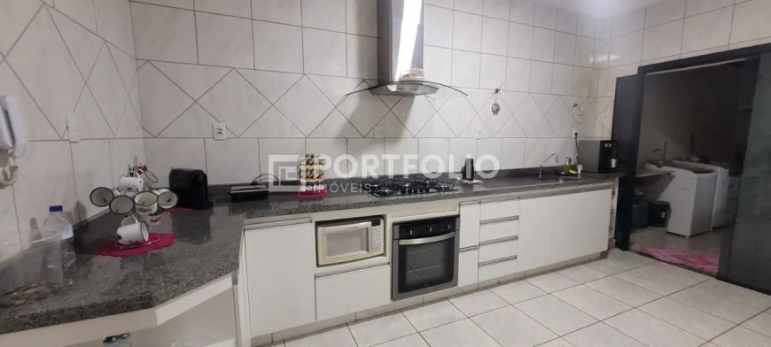 Casa térrea de 3 quartos à venda, 145 m² por R$ 420.000 - Jardim Vila Boa - Goiânia/GO