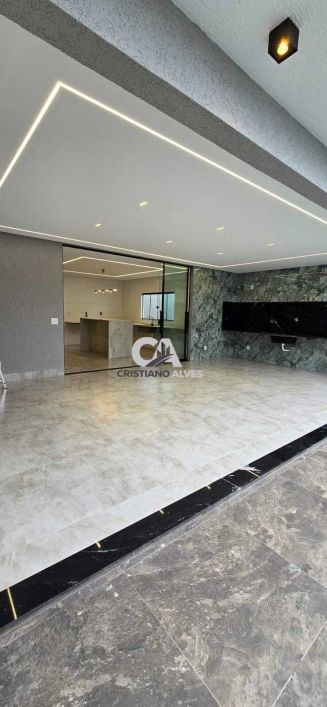 Belíssima casa sozinha no Lote a venda no Setor parque Amazônia, Goiânia-GO,More com exclusividade e