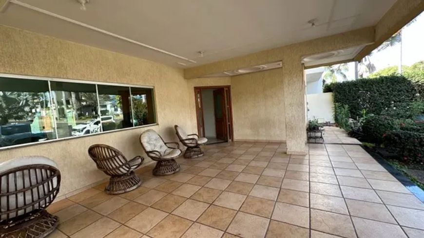 Casa no Condomínio Granville Casa em Condomínio com 5 Quarto(s) e 6 banheiro(s) à Venda, 330 por R$