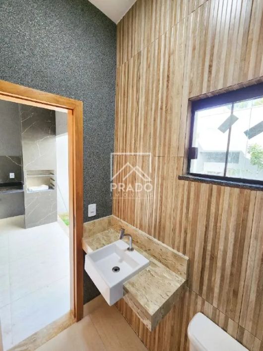 Casa à venda com 3 quartos, Residencial Canadá, Goiânia, Goiás