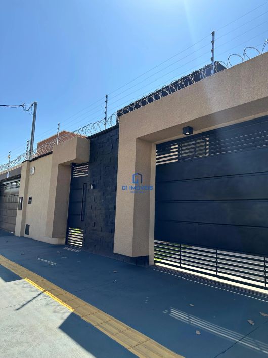 Imóvel para venda possui 196 metros quadrados com 3 quartos em Moinho dos Ventos - Goiânia - GO