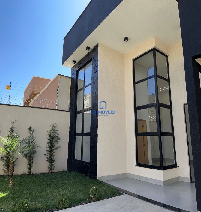Imóvel para venda possui 196 metros quadrados com 3 quartos em Moinho dos Ventos - Goiânia - GO