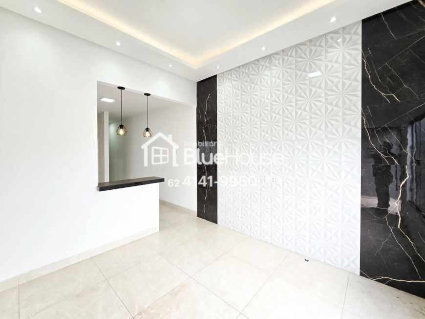 Casa de 2 Quartos sendo 1 suíte em acabamento Premium no Setor Rés Santa Fé.