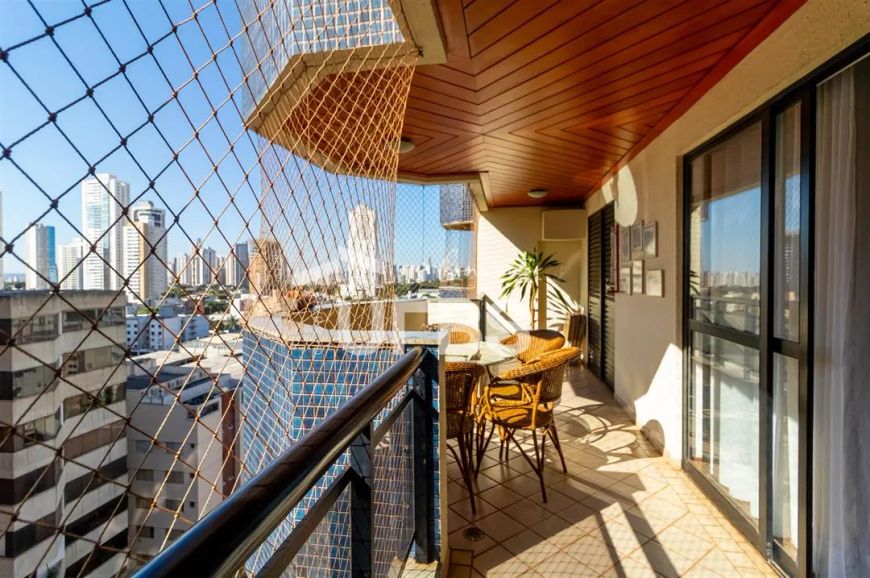 Apartamento de 3 quartos no coração do Bueno