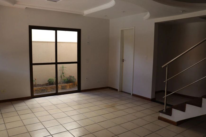 Sobrado com 4 quartos (2 suítes) à venda, 100 m² por R$ 780.000 - Anhangüera