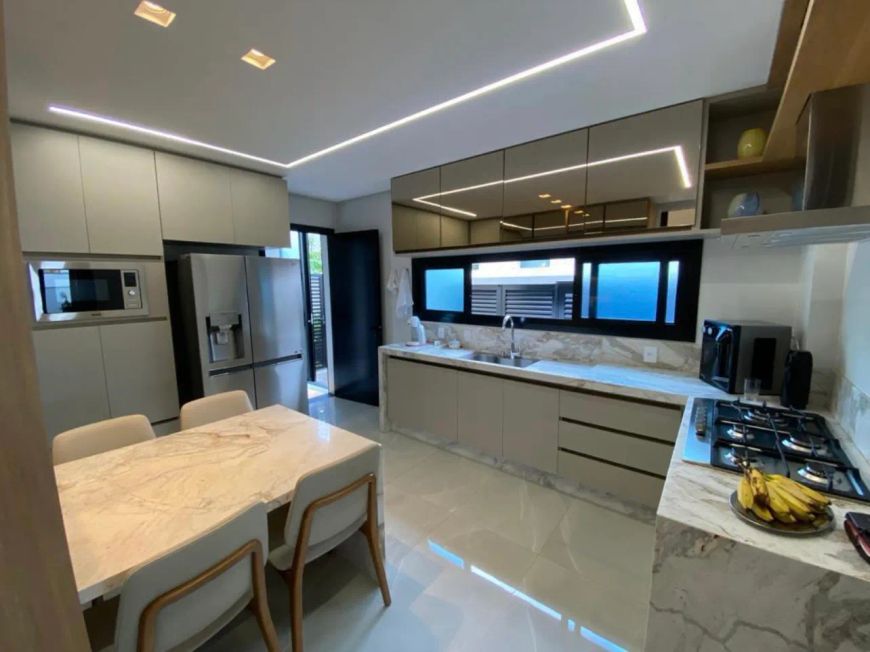 Casa térrea sofisticada no Alphaville Araguaia – 276m² de construção em um terreno de 538m²