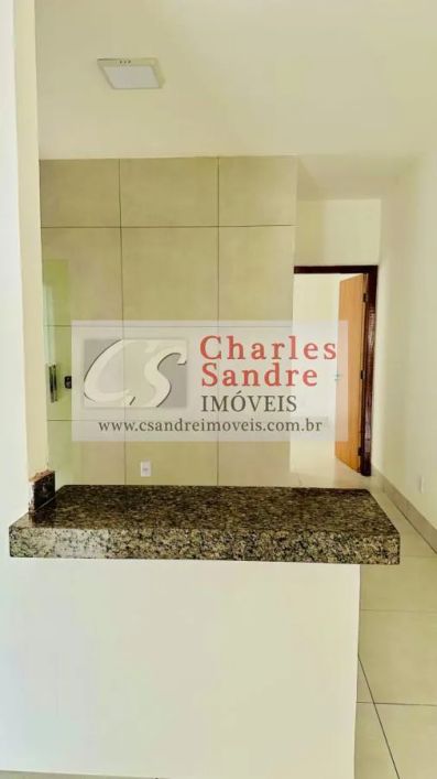 Casa para Venda em Goiânia, Residencial Santa Fé I, 2 dormitórios, 1 banheiro, 2 vagas