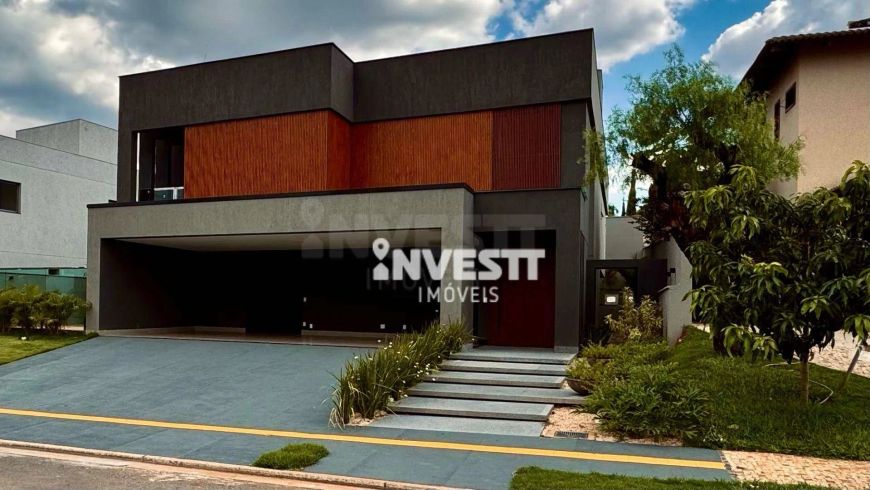 Sobrado alto padrão com 5 suítes à venda no Residencial Alphaville Ipês - Goiânia/GO