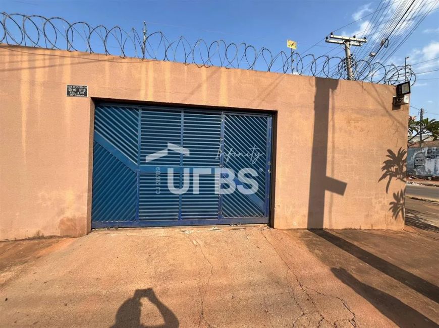 0 - Casa 3 quartos, sendo 3 suítes