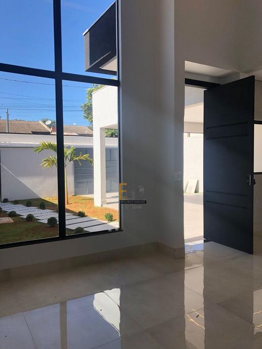 CASA NO RESIDENCIAL CANADA I 155M²I 3 QUARTOS I 1 SUITE I ILUMINAÇAO LEAD I PISCINA AQUECIDA I 3 VAG