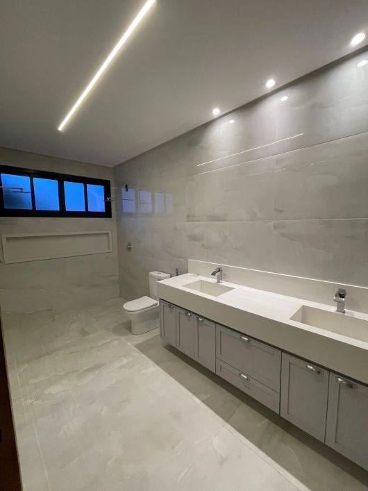 Belíssima Casa a Venda Térrea 560m2 Portal do Sol Green Goiânia-Go