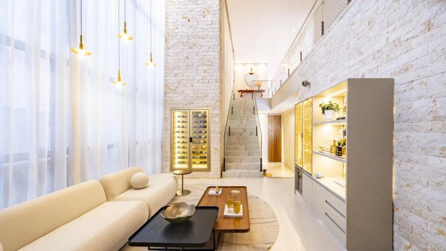 Sobrado de esquina Mobiliado de 464 m² e 4 Suítes no Jardins Madri