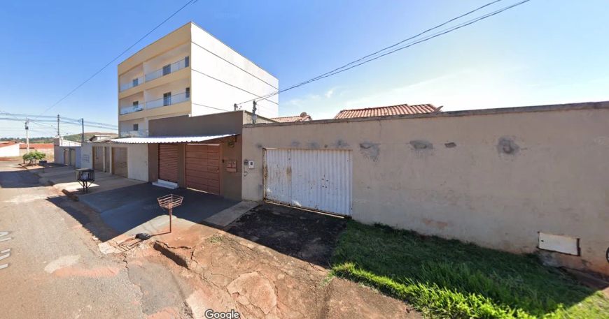 Imóvel para venda possui 220 metros quadrados em Setor Santos Dumont - Goiânia - GO